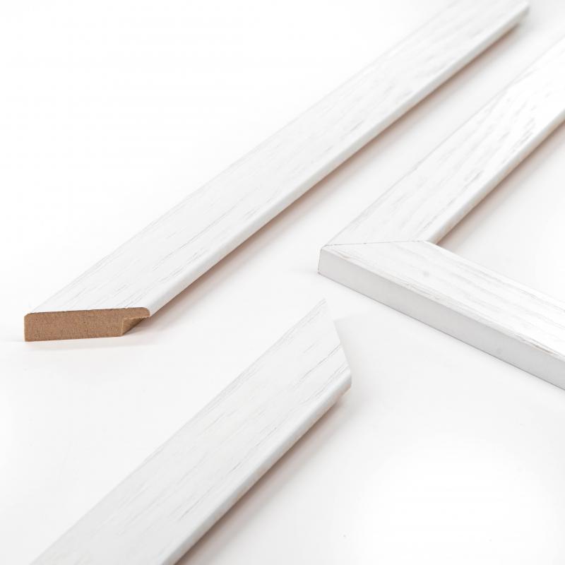 Specchio da parete MIRROR SHABBY CHIC 40x65 cm colore Bianco del brand Lupia, categoria: Complementi d'arredo > Specchi e specchiere > Specchi da parete.