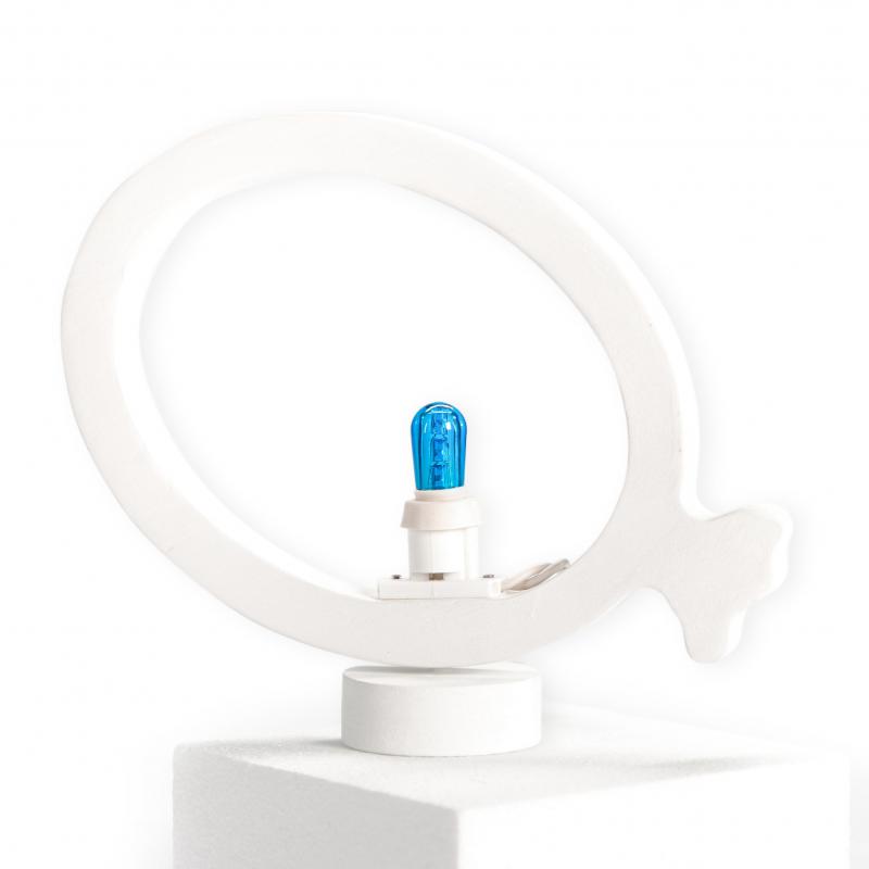 Lampada da tavolo o parete in legno PALLONCINO 21x21 cm LUMINARIA d'arredo pugliese - Lampadina Blu del brand Lupia, categoria: Artigianato salentino > Luminarie Salentine > Luminaria, disponibile su Vorreishop.