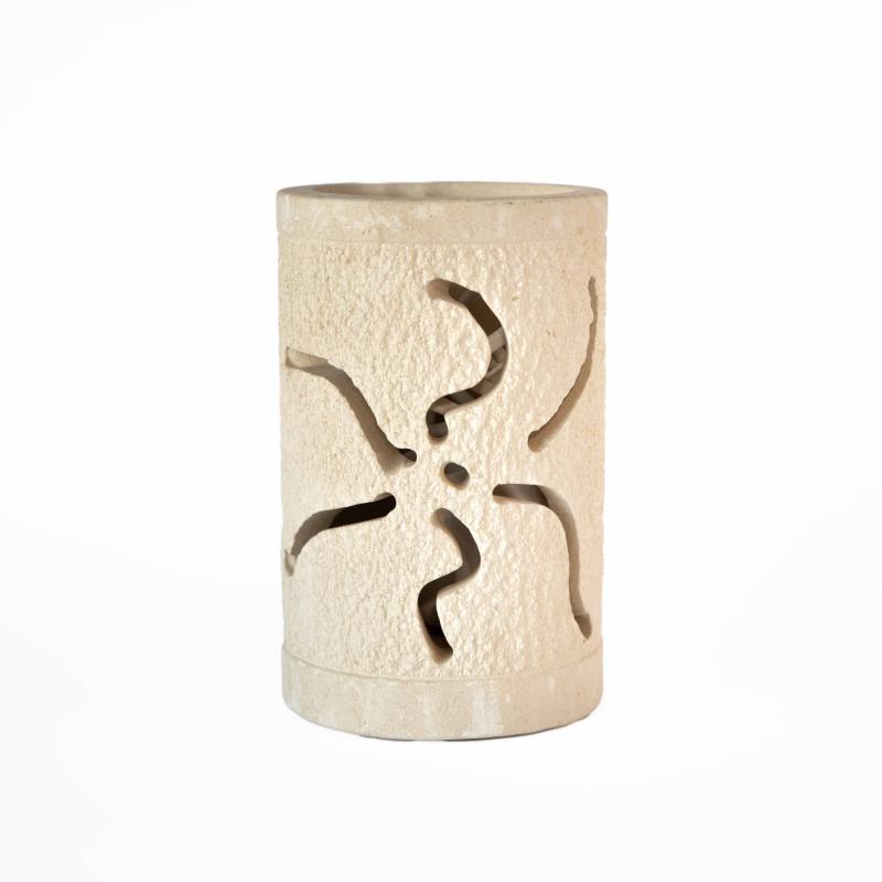 Lampada da terra o tavolo TUBO MARTELLATA Piccola scultura in pietra salentina misure 18 x 11 cm del brand Maestro d'arte De Iaco Alfredo, categoria: Artigianato salentino > Pietra leccese e carparo > Lampade e Orologi.