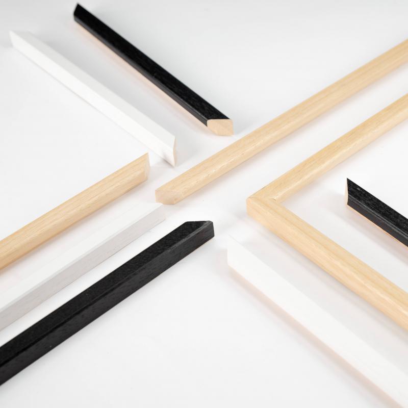 Cornice per PUZZLE Bianca da parete in legno Optical White con diverse dimensioni - 60x85 cm del brand Lupia, categoria: Arredo e decorazioni > Cornici e Portafoto > Cornici per Puzzle.