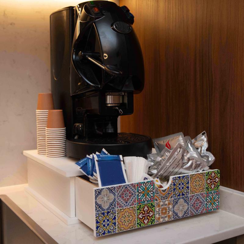 Contenitore Porta Capsule e Cialde caffÃ¨ Cassetto ORGANIZER White TILES 33x33 cm in legno del brand Lupia, categoria: Tavola e cucina > Portapane, Contenitori e Organizer > Organizer.