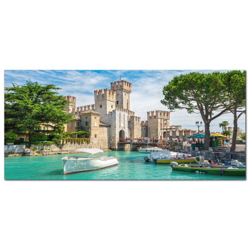Lupia - Quadro moderno su Tela Canvas DEEP 65X143 cm, con paesaggi e localismi italiani, per casa, soggiorno, capezzale camera da letto, hotel, ufficio, BRESCIA-CASTELLO SCALIGERO DI SIRMIONE del brand Lupia, categoria: Arredo e decorazioni > Quadri e Tele > Quadri cittÃ  e Localismi, disponibile su Vorreishop.