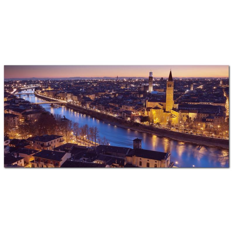 Lupia - Quadro moderno su Tela Canvas DEEP 65X143 cm, con paesaggi e localismi italiani, per casa, soggiorno, capezzale camera da letto, hotel, ufficio, VERONA - PANORAMA NOTTE                del brand Lupia, categoria: Arredo e decorazioni > Quadri e Tele > Quadri cittÃ  e Localismi, disponibile su Vorreishop.