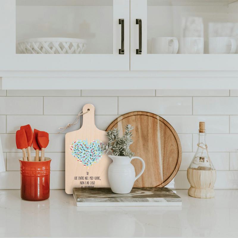 Lupia - Tagliere Decorativo con Manico, Frasi e disegni a Tema, colorato, Souvenir Artigianale, Appendibile in Cucina, Made in Italy, Legno multistrato del brand Lupia, categoria: Idee regalo e bomboniere > Bomboniere > Bomboniere Taglieri decorativi, disponibile su Vorreishop.