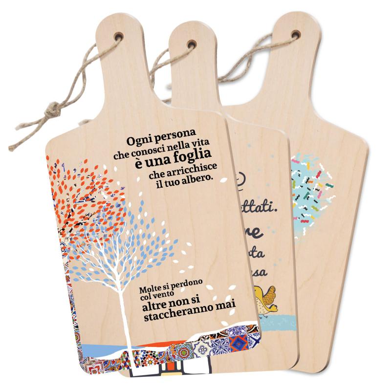 Lupia - Tagliere Decorativo con Manico, Frasi e disegni a Tema, colorato, Souvenir Artigianale, Appendibile in Cucina, Made in Italy, Legno multistrato del brand Lupia, categoria: Idee regalo e bomboniere > Bomboniere > Bomboniere Taglieri decorativi, disponibile su Vorreishop.