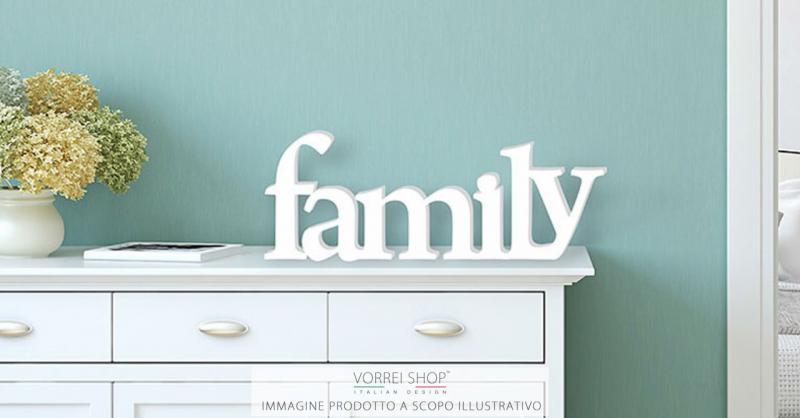 SCRITTA IN LEGNO 3D BIANCA WOODWRITE MR & MRS MISURE 50 x 10 cm SPESSORE 16MM del brand Lupia, categoria: Arredo e decorazioni > Decorazioni da parete > Scritte da parete.